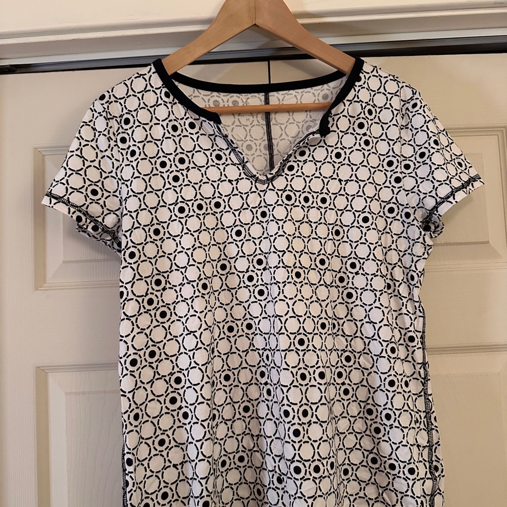 Talbots Black and White Patterned Women's Top